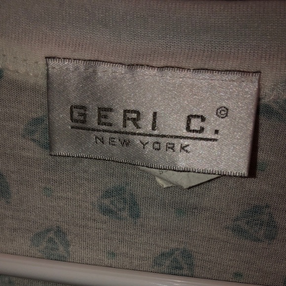 Turquoise Disc V-Neck Ringer Tee! - Picture 2 of 5